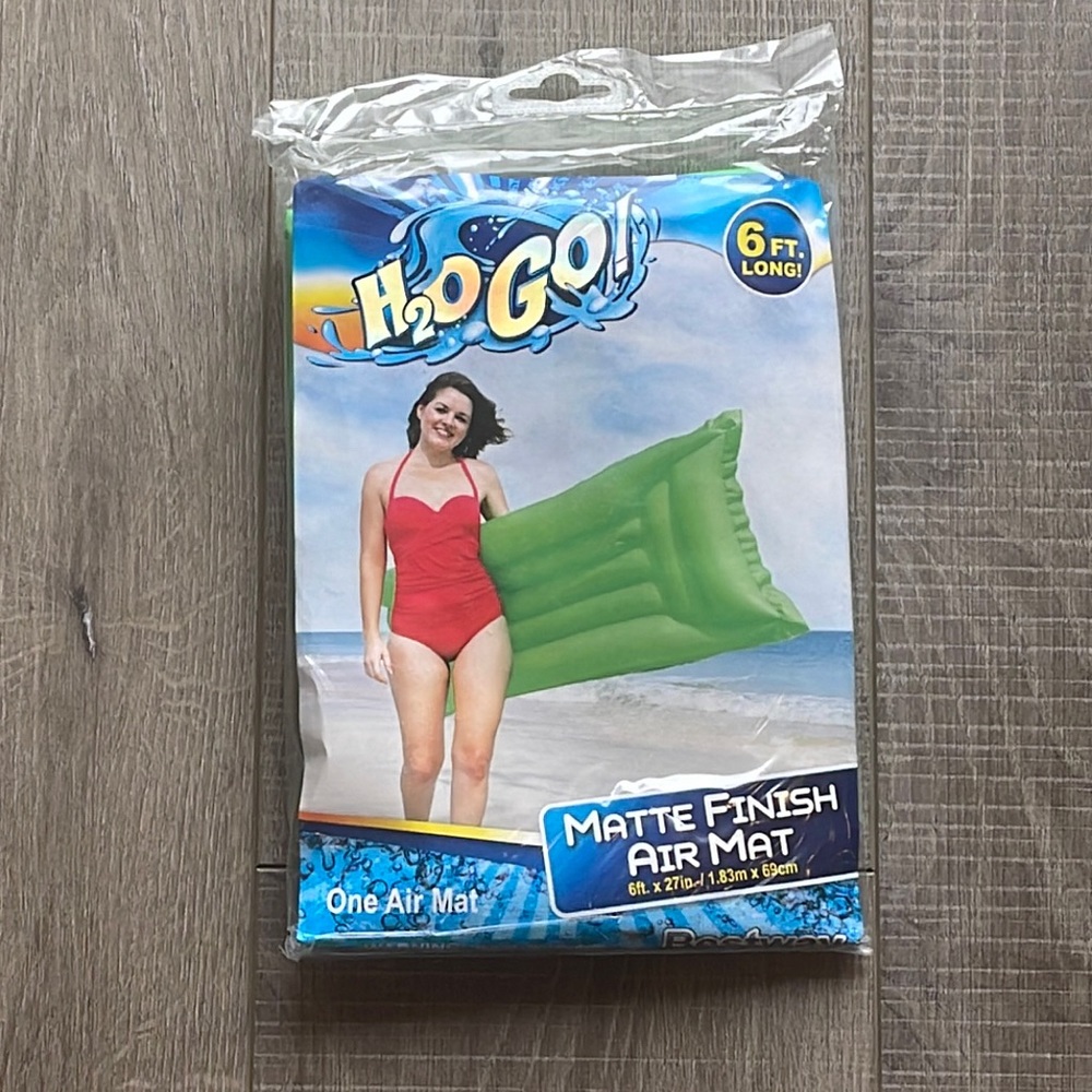 H20 Go! Green Pool Mat 6 Feet Long Never been used